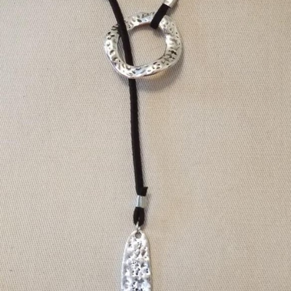 Vegan leather choker - Picture 2 of 2